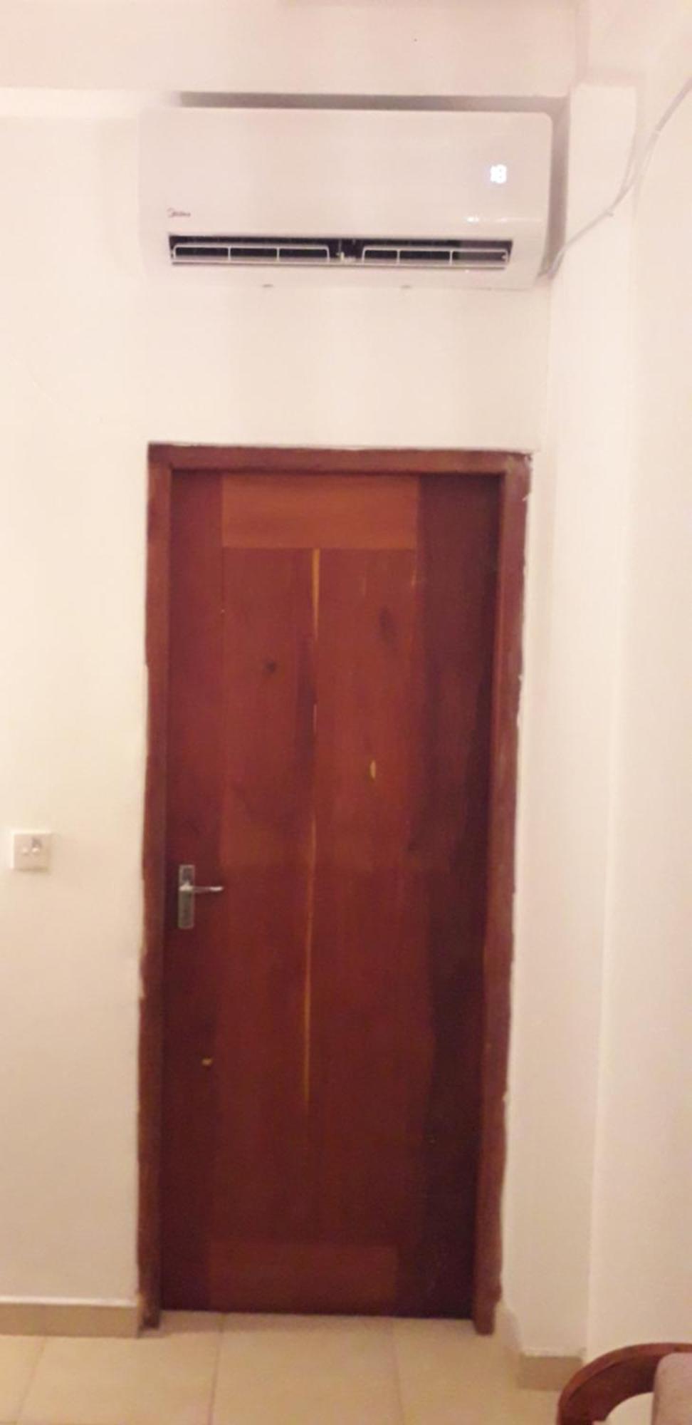 Ameesha Guesthouse ウナワトゥナ エクステリア 写真