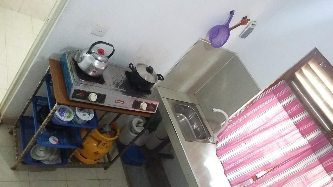 Ameesha Guesthouse ウナワトゥナ エクステリア 写真
